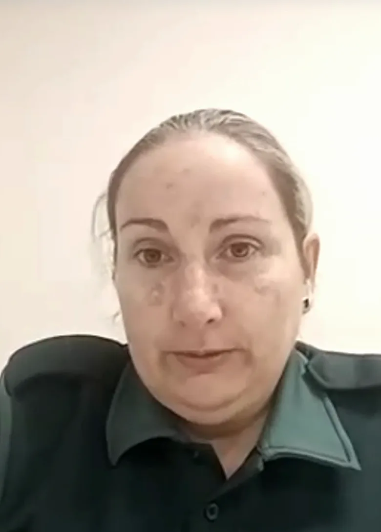 Diana Benítez, alumna del método, contando su experiencia